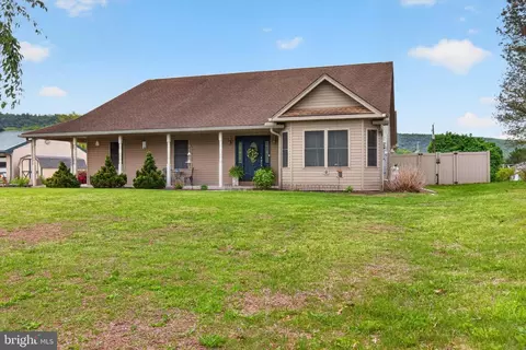 7 Penn Manor Rd # -A, Duncannon, PA 17020