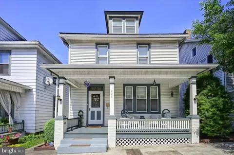 228 N 5th St, Newport, PA 17074