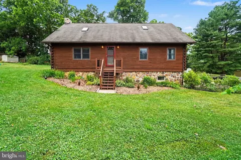 45 Baker Ln, Landisburg, PA 17040