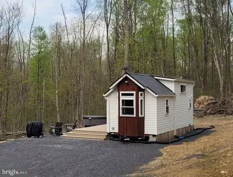 4909 Raccoon Valley Rd, Millerstown, PA 17062