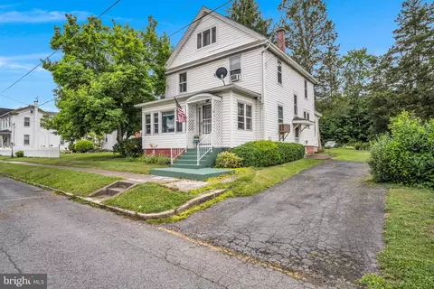 431 N 5th St, Newport, PA 17074