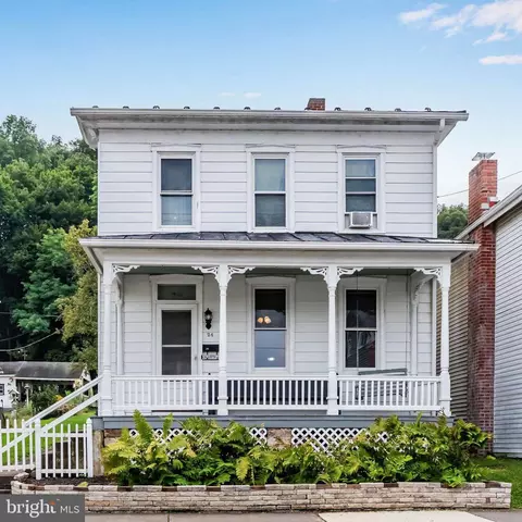 24 S 5th St, Newport, PA 17074