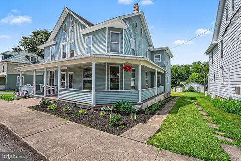 53 N Market St, Millerstown, PA 17062