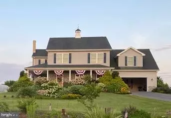 20 Bella Terra Dr, Shermans Dale, PA 17090