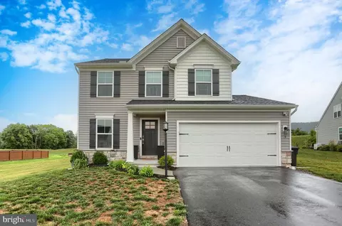 3 Clarksfield Dr, Duncannon, PA 17020