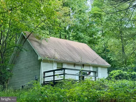 348 Sugar Run Rd, Millerstown, PA 17062