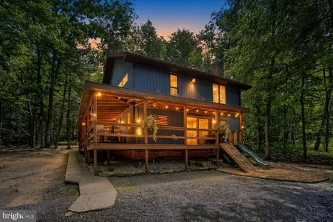 555 Concord Dr, Ickesburg, PA 17037