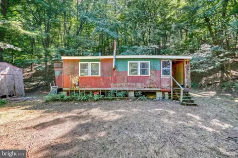 233 Cabin Ln, Ickesburg, PA 17037