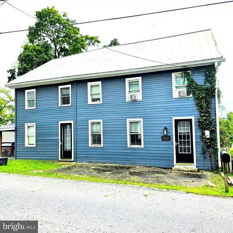 202 E Main St, Landisburg, PA 17040