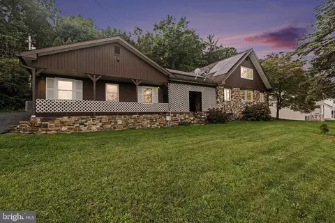 1119 State Rd, Duncannon, PA 17020