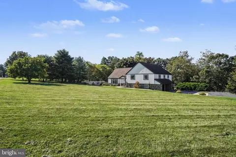 39 Morris Rd, Duncannon, PA 17020