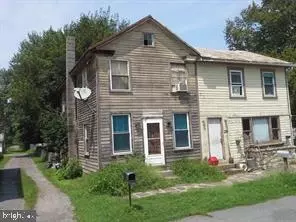 29 Front N, Duncannon, PA 17020