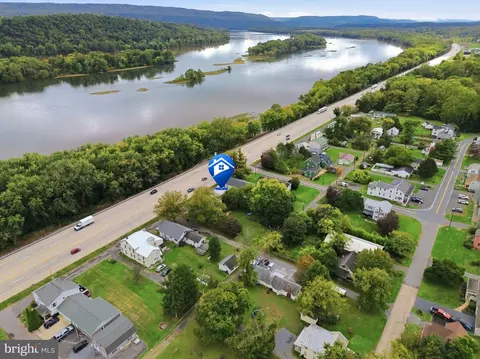 29 Front N, Duncannon, PA 17020