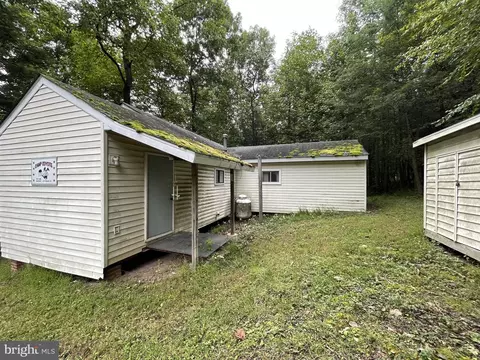 124 Country Ln, Loysville, PA 17047