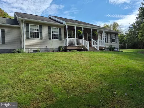275 Okefenoke Rd, New Bloomfield, PA 17068