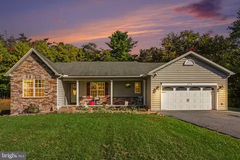 271 Okefenoke Rd, New Bloomfield, PA 17068