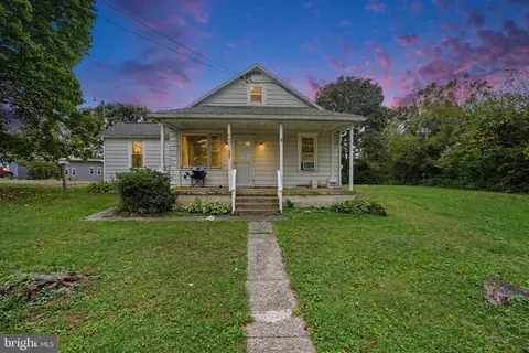 2701 Middle Ridge Rd, Newport, PA 17074