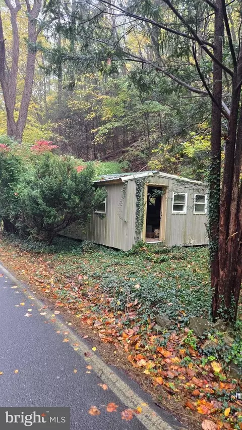 255 Lambs Gap Rd, Marysville, PA 17053