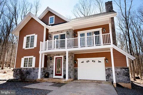 9 Algonquin Dr, Hazleton, PA 18202 photo 1