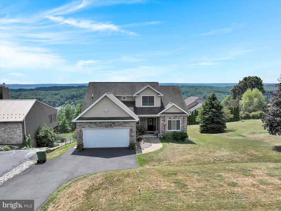 1994 Running Deer Dr, Auburn, PA 17922 37 Photos MLS PASK2006964