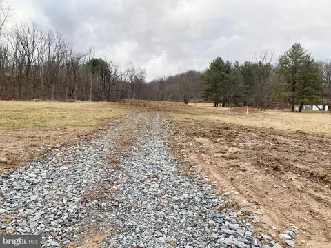 365 Mush Dahl Rd, New Ringgold, PA 17960