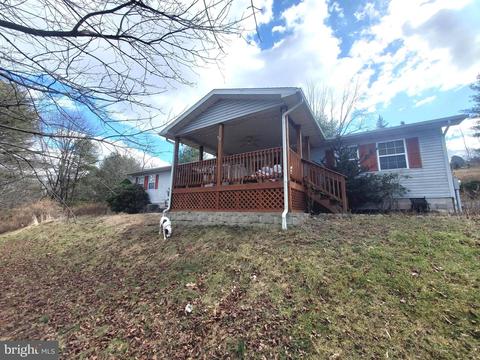 41 Beach Ln, Pottsville, PA 17901