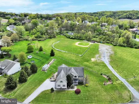 3041 Ridgeview Dr, Orwigsburg, PA 17961