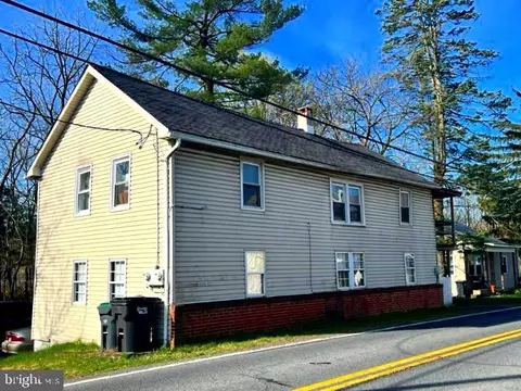 1990 Fair Rd, Summit Station, PA 17979