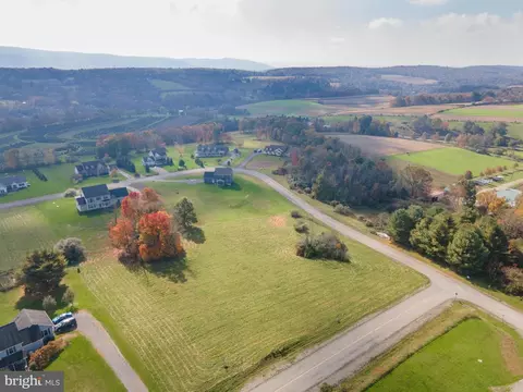 26 Diana Lane, New Ringgold, PA 17960