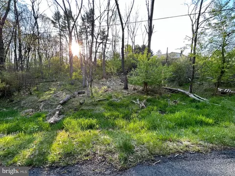 1266 Squaw Dr, Auburn, PA 17922