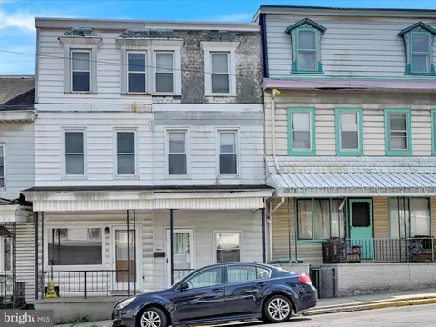 1734 Centre St, Ashland, PA 17921