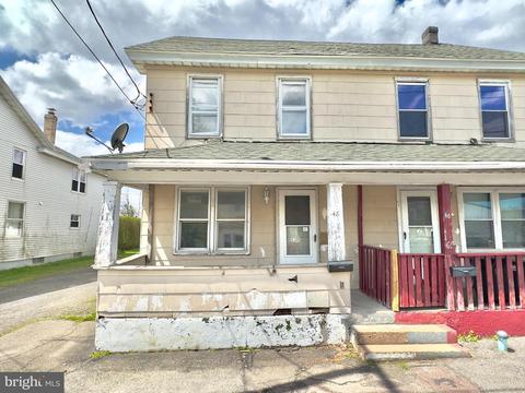48 S Cleveland St, Mcadoo, PA 18237
