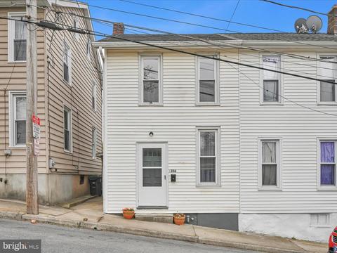 206 S Margaretta St, Schuylkill Haven, PA 17972