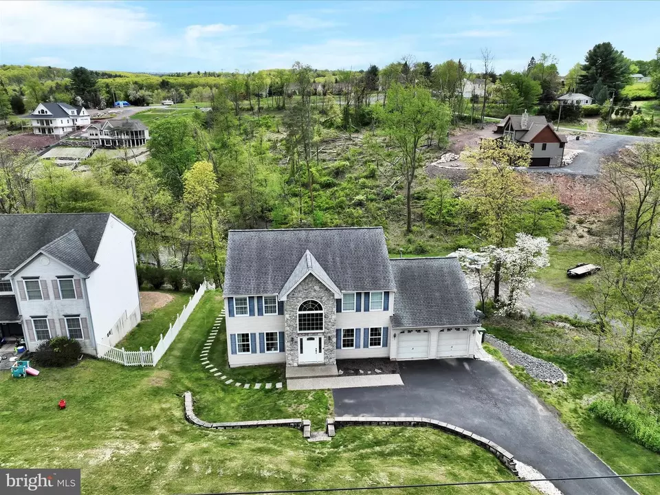  1928 Wynonah Dr, Auburn, PA 17922 photo 1