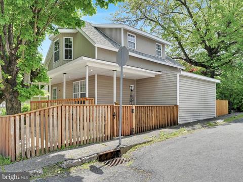 1138 Spruce St, Ashland, PA 17921