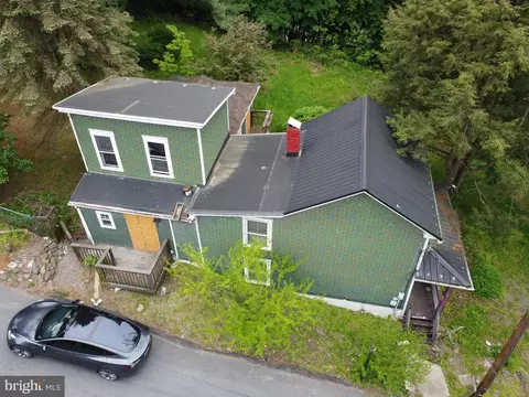 234 Elm St, Tamaqua, PA 18252