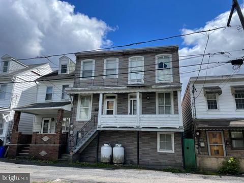 526528 W Arlington St, Shenandoah, PA 17976