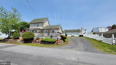 519 Pkwy, Schuylkill Haven, PA 17972