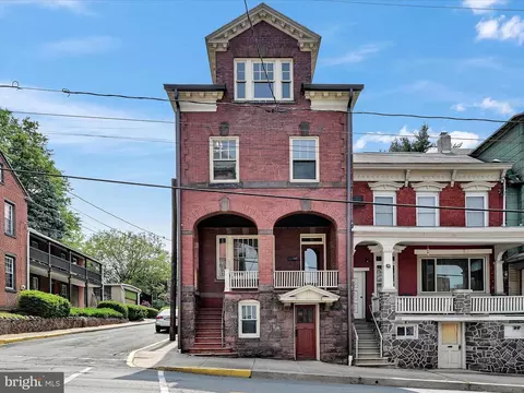 216 E Main St, Schuylkill Haven, PA 17972