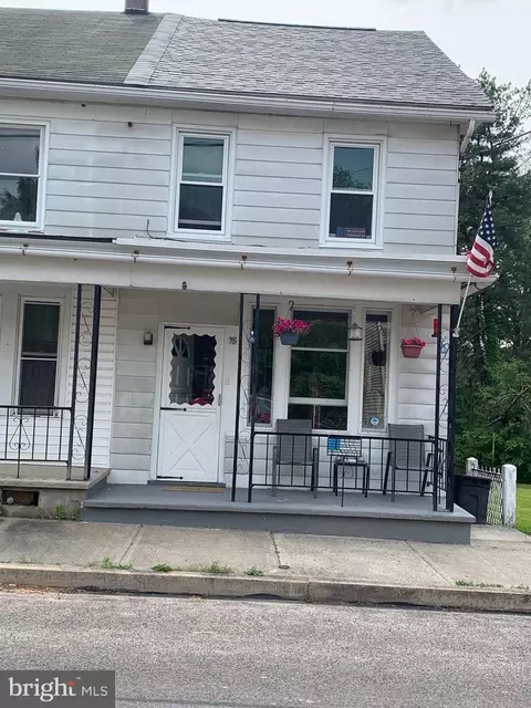 75 Washington St, Middleport, PA 17953