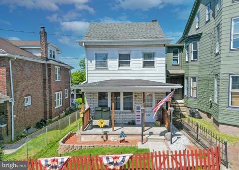 122 Market St, Tamaqua, PA 18252