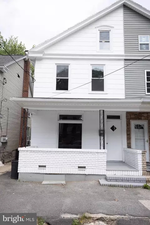 533 Arlington St, Tamaqua, PA 18252