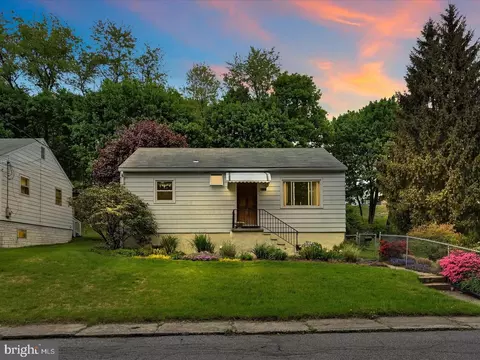 848 Davis Ave, Pottsville, PA 17901