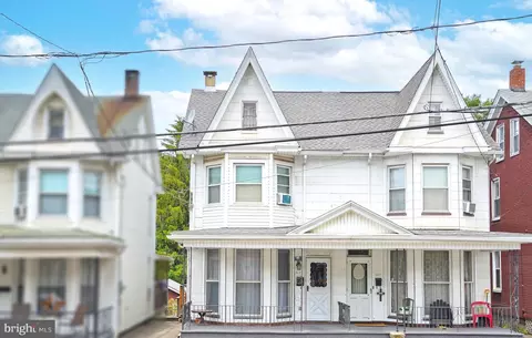 625 E Broad St, Tamaqua, PA 18252