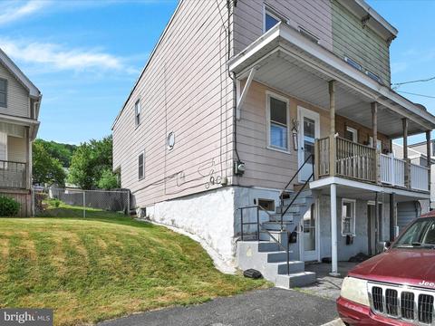 212 E Bacon St, Pottsville, PA 17901