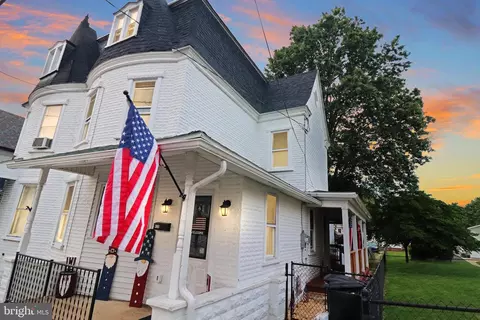 430 W Market St, Orwigsburg, PA 17961