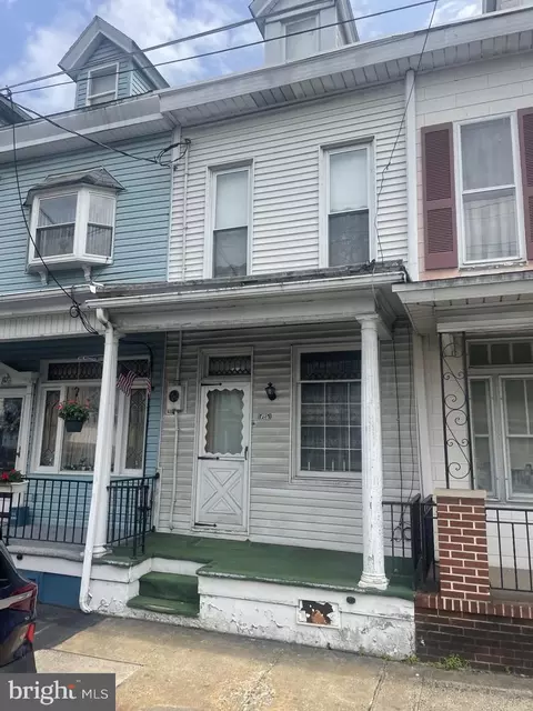 702 Mahanoy Ave E, Mahanoy City, PA 17948
