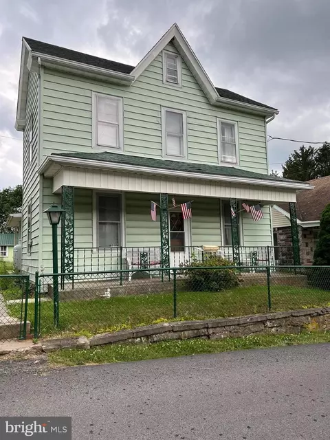 6 Cherry St, Ashland, PA 17921