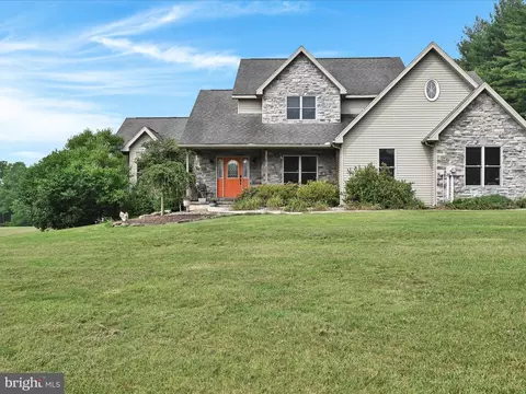 528 Summer Hill Rd, Schuylkill Haven, PA 17972