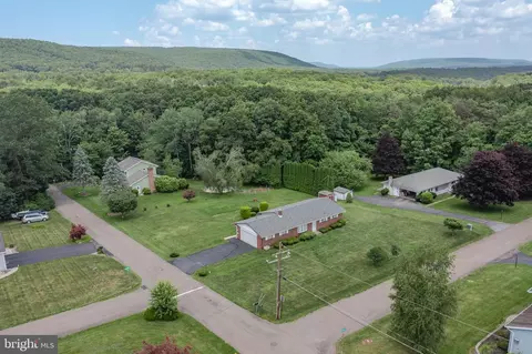 29 Sherri Ave, Barnesville, PA 18214